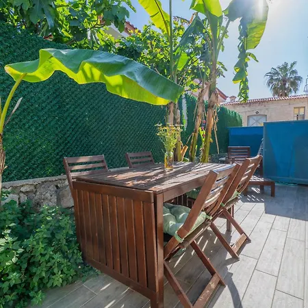 Casa vacanze Nar Alacati Private Jacuzzi House