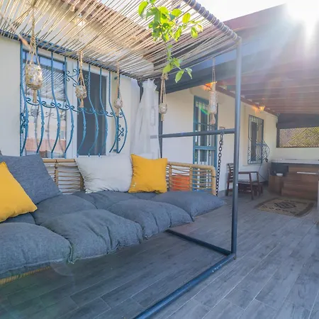 Nar Alacati Private Jacuzzi House 펜션 Çeşme