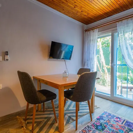 펜션 Nar Alacati Private Jacuzzi House Çeşme