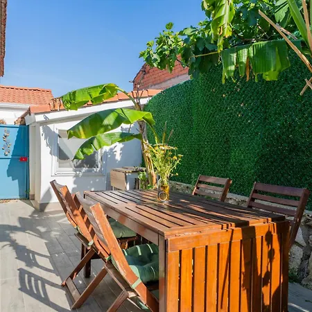 Casa vacanze Nar Alacati Private Jacuzzi House